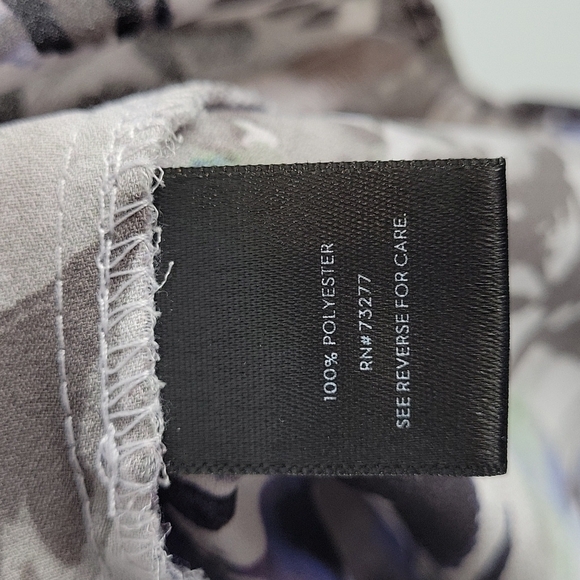 Simply Vera Vera Wang watercolor v-neck blouse convertible sleeves size Small - Picture 10 of 11